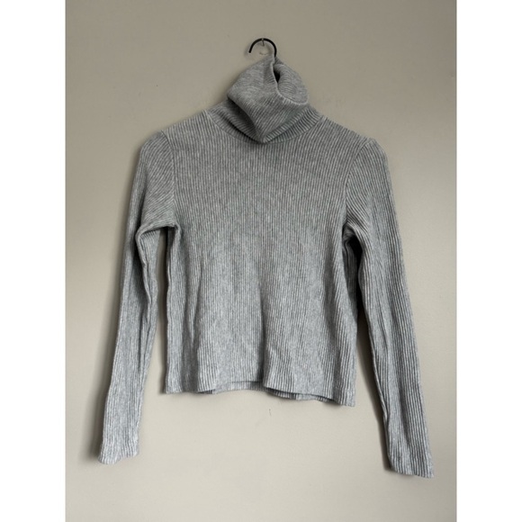 CLUB MONACO Light Grey Ribbed Knit Turtleneck - Picture 1 of 1